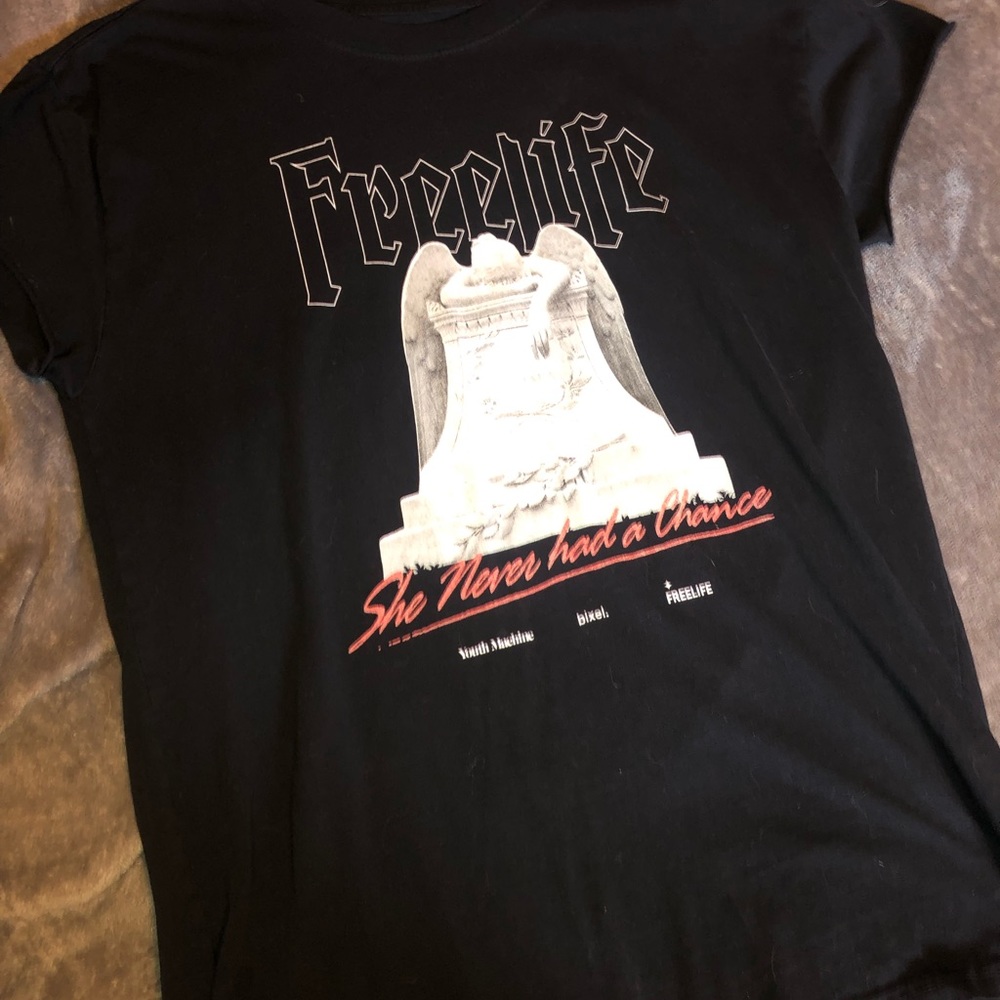 Free Life great desert tour tee